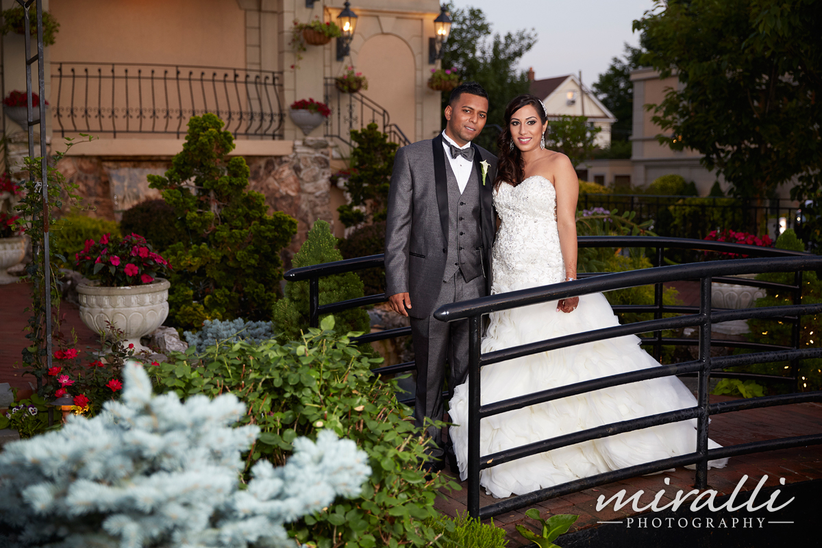 Jericho Terrace Wedding Photos by Miralli Photography