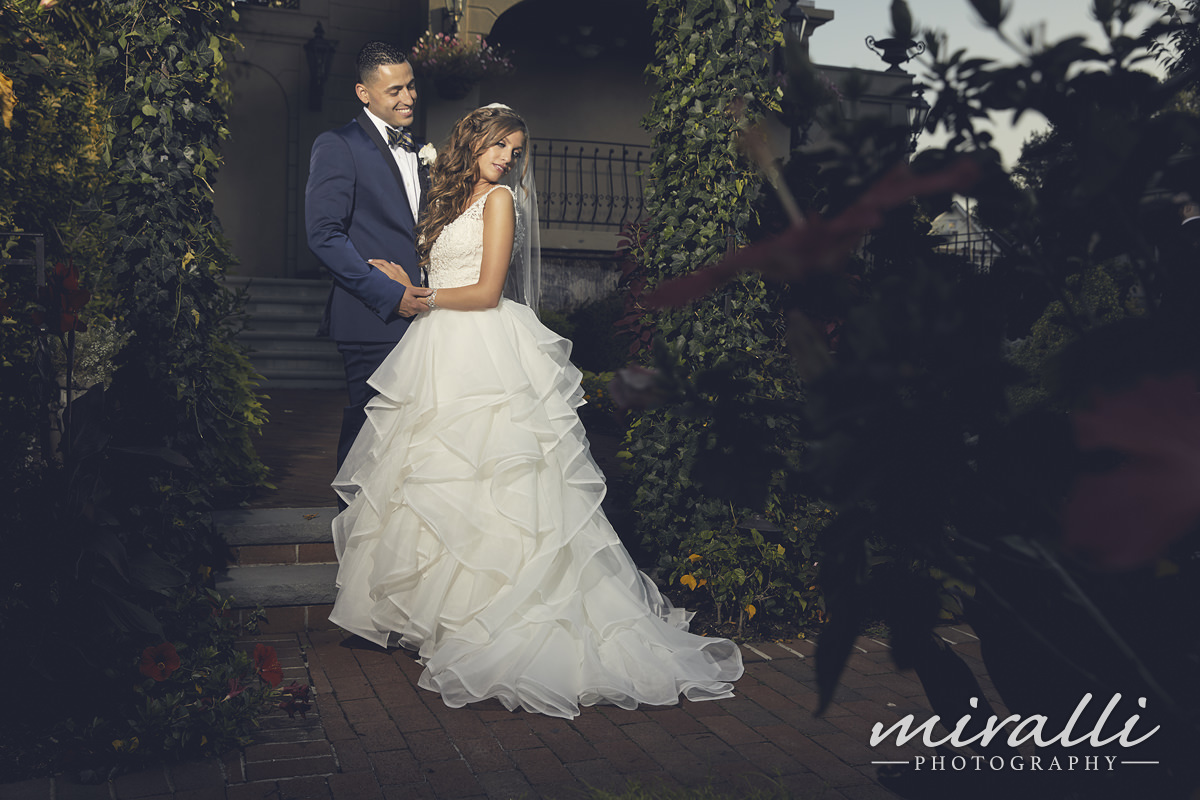 Jericho Terrace Wedding Photos by Miralli Photography